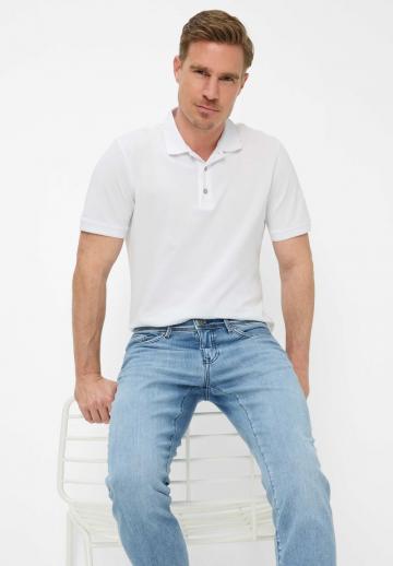 Узкие джинсы