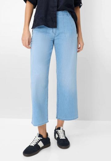 Короткие джинсы