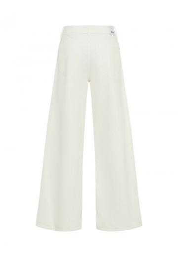 Клешеные джинсы