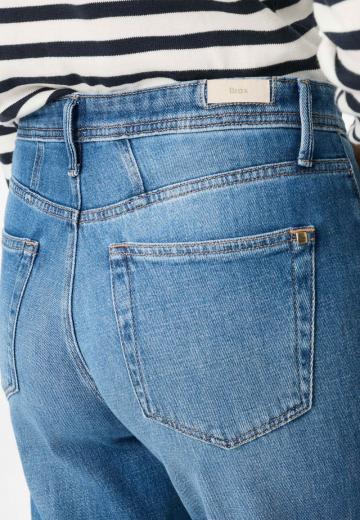 Узкие джинсы