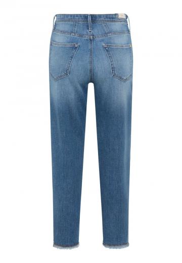 Узкие джинсы