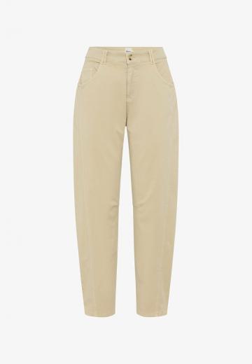 Короткие джинсы