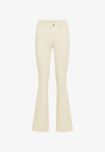 Узкие джинсы