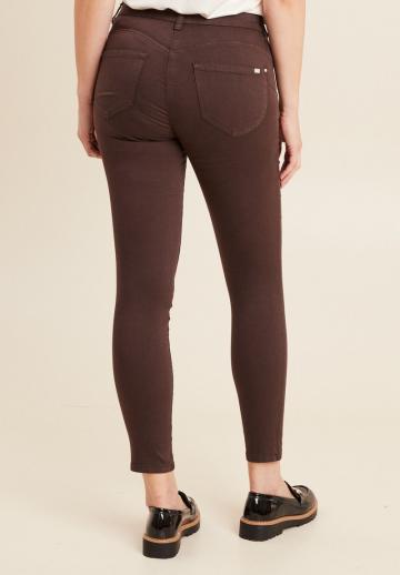 Короткие джинсы