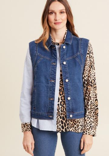 Джинсовая жилетка