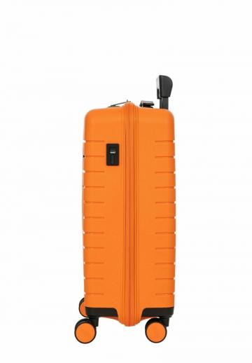 Чемодан на колесах