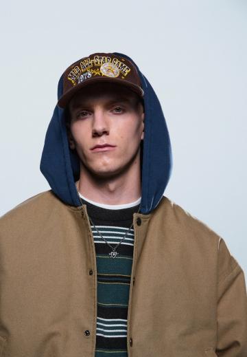 Куртка бомбер