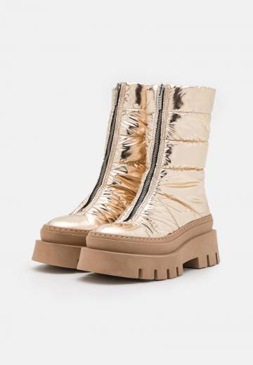 Сапоги на платформе