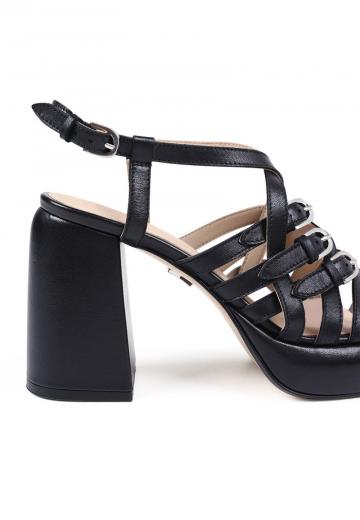 Босоножки на платформе