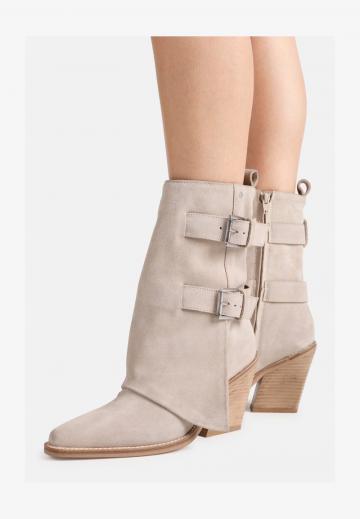 Ковбойские сапожки