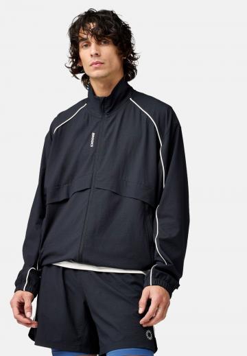 Спортивная куртка