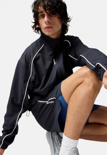 Спортивная куртка