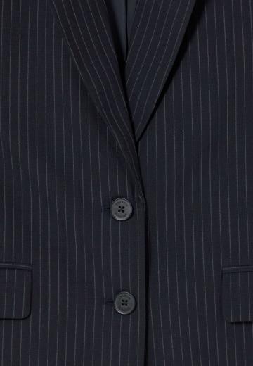 Короткое пальто