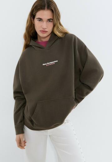 Пуловер с капюшоном