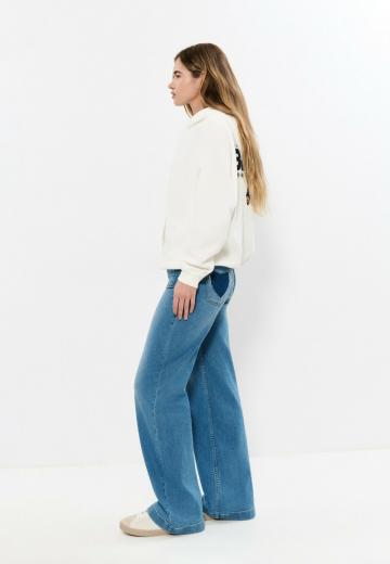 Свободные джинсы