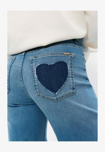 Свободные джинсы