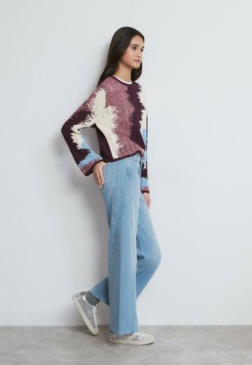 Клешеные джинсы