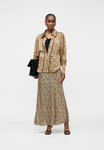 Атласная блузка