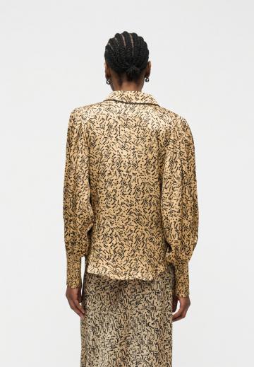 Атласная блузка