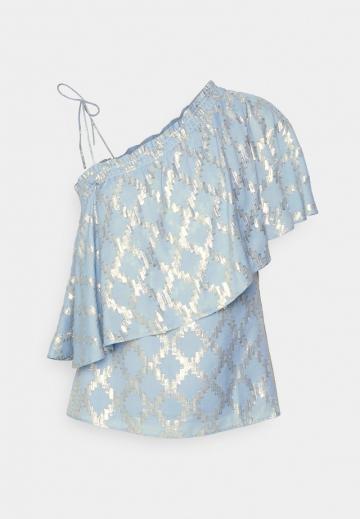 Топ на бретельках