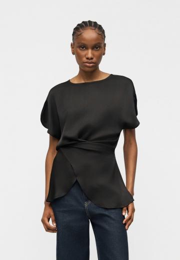 Атласная блузка