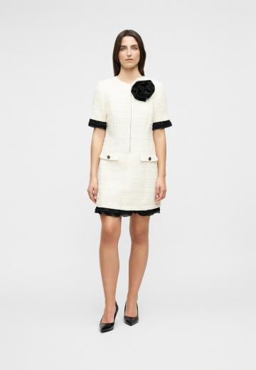 Короткое платье