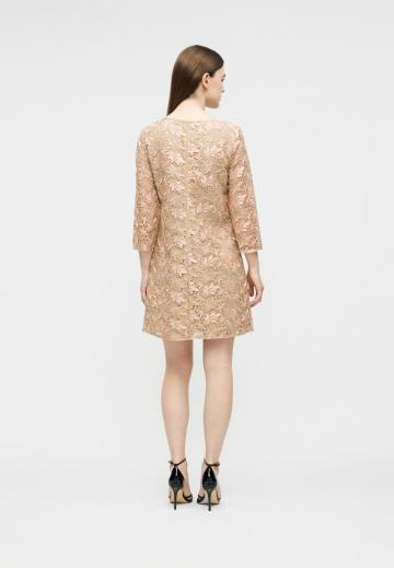 Короткое платье