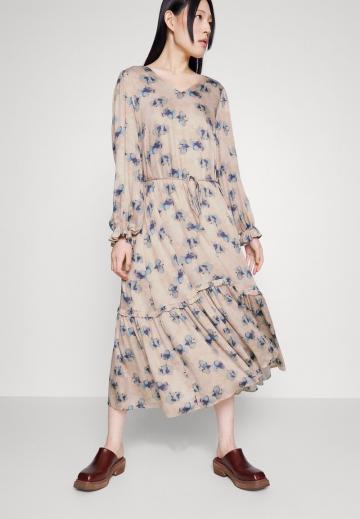 Летнее платье