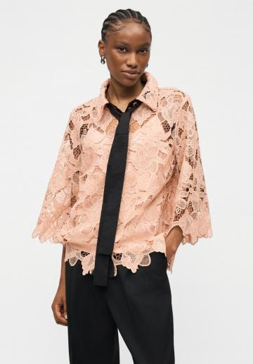 Кружевная блузка