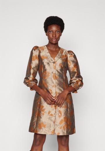 Летнее платье