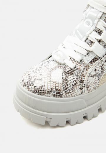 Полусапожки на платформе