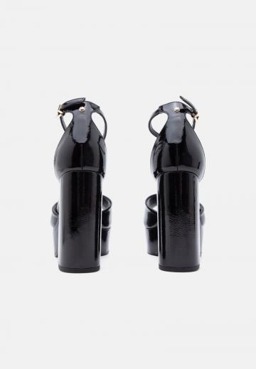 Босоножки на платформе