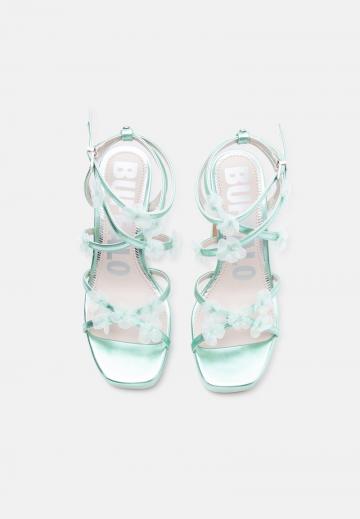 Босоножки на платформе