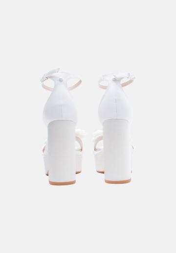 Босоножки на платформе