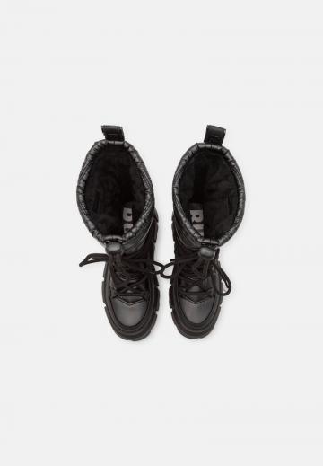 Зимние ботинки