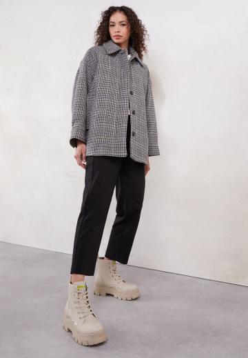 Ботинки на шнуровке