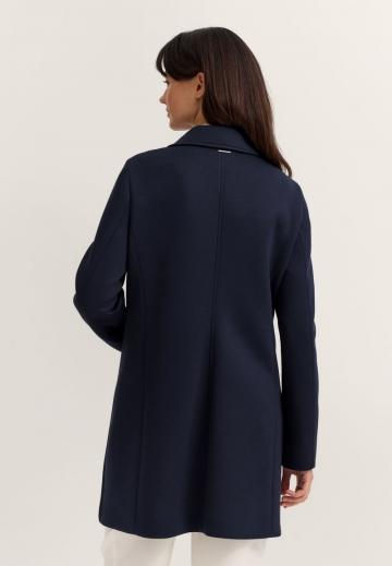 Короткое пальто