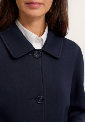 Короткое пальто