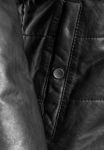 Кожаная куртка