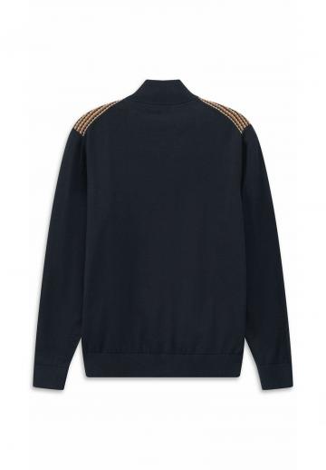 Вязаная кофта