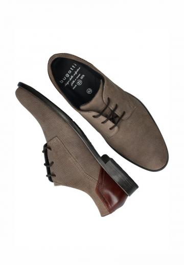 Ботинки на шнуровке