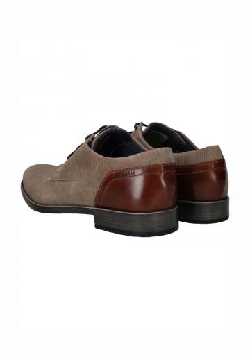 Ботинки на шнуровке