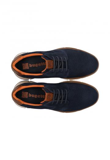 Ботинки на шнуровке