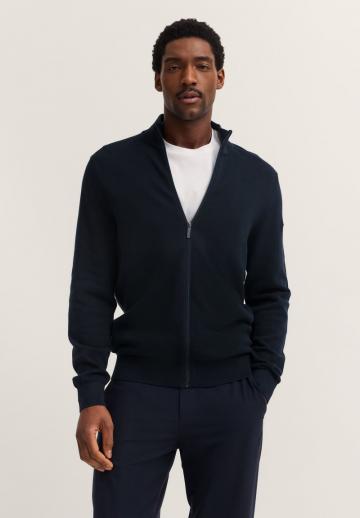 Вязаная кофта