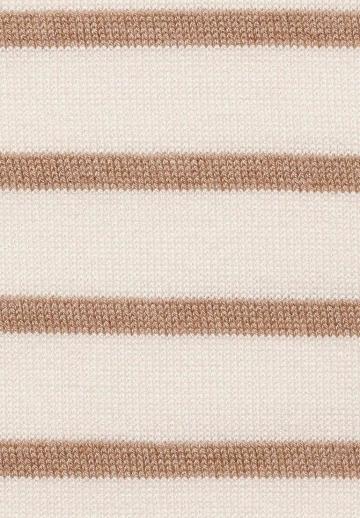 Пуловер в полоску