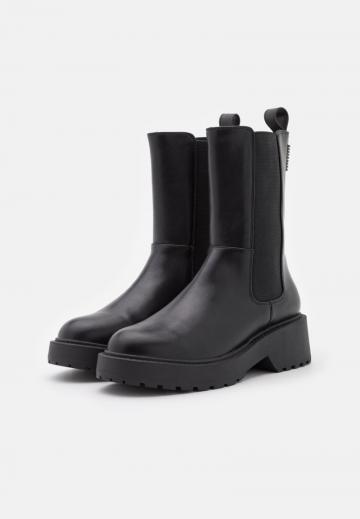 Ботинки челси