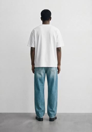 Прямые джинсы