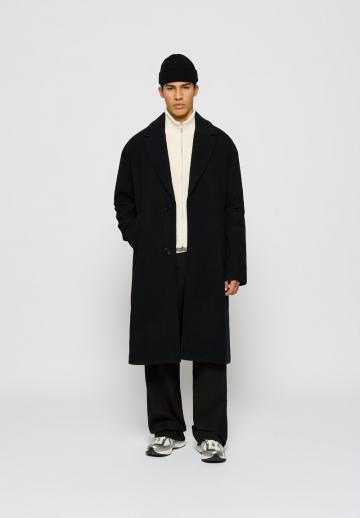 Шерстяное пальто