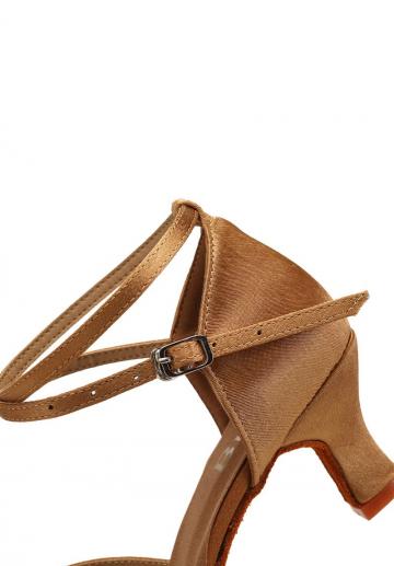 Туфли с ремешком