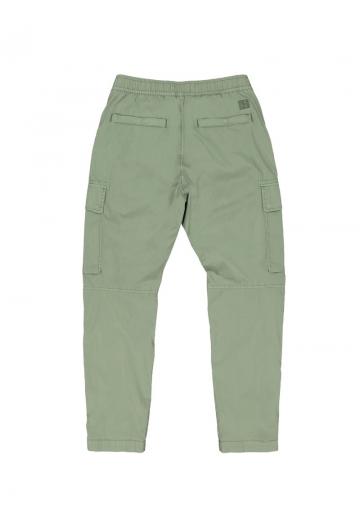 Брюки с накладными карманами